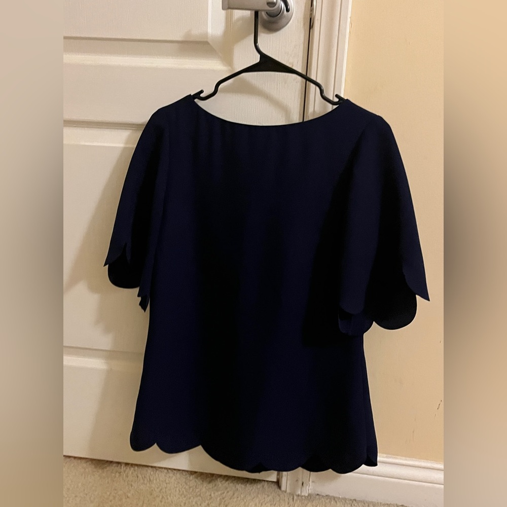 Sail to Sable Navy Scallop Trim Top Size Small